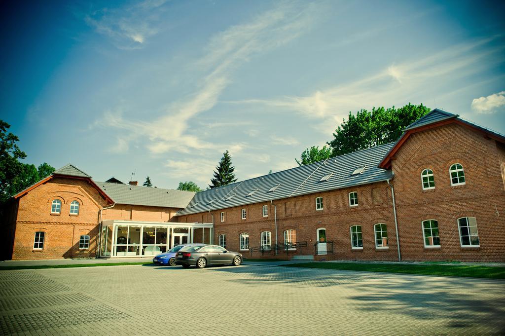 Hotel Hugo Business & Spa Kedzierzyn-Kozle Exterior foto
